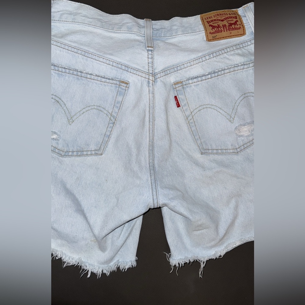 Levi's Women's Premium 501 Mid Thigh Short Size 27